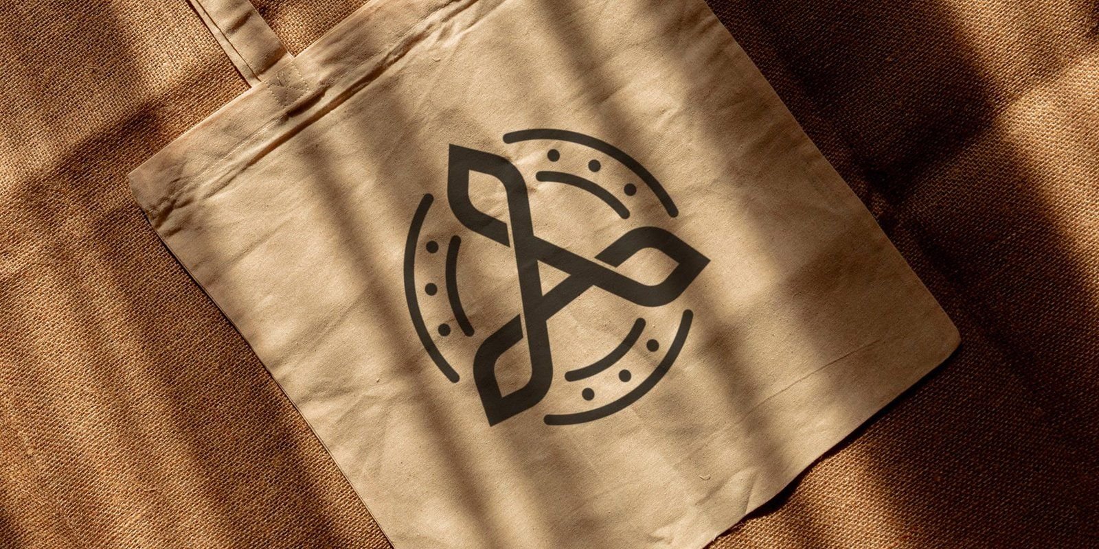 Bolsa de tela con el logotipo impreso